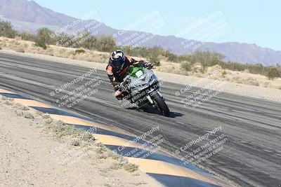 media/Dec-04-2025-Racers Edge (Thu) [[5ebc9f124d]]/3-B Group/3-Session 2 (Turn 7 Inside)/